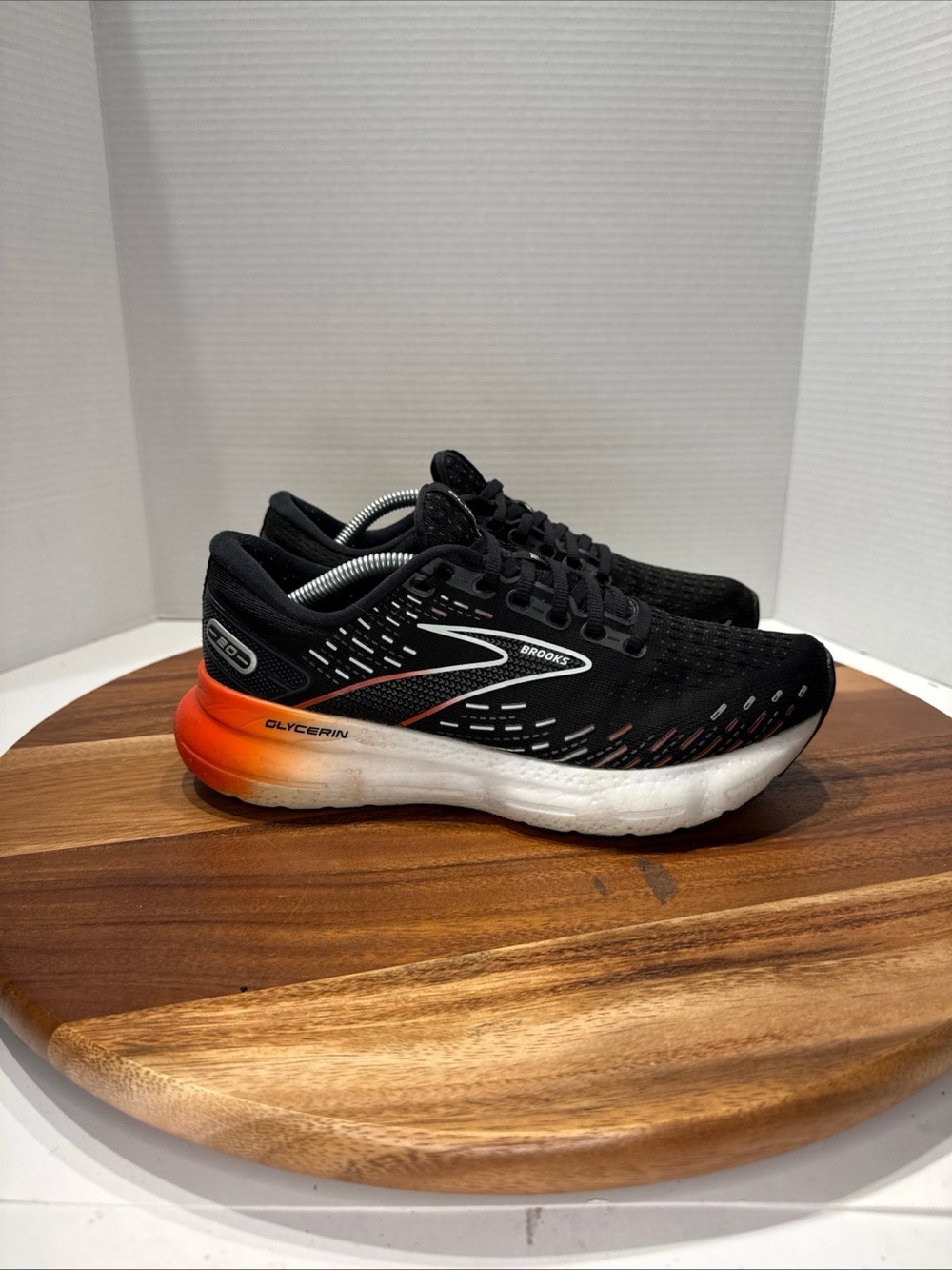 Brooks Glycerin 20 Women’s Running Shoes Size 7.5B Black White Orange Sneakers